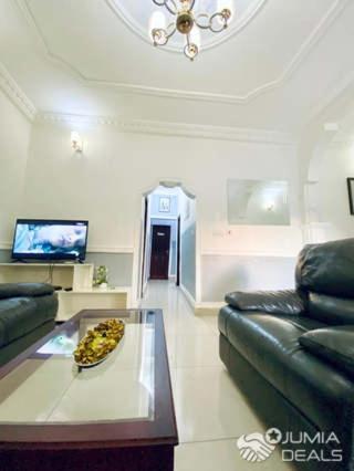 Appartement Meuble 3Ch Yaounde Omnisport - Tigson מראה חיצוני תמונה